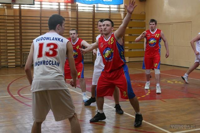 Uczniowie Budowlanki minimalnie lepsi