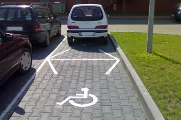 Więcej miejsca dla niepełnosprawnych