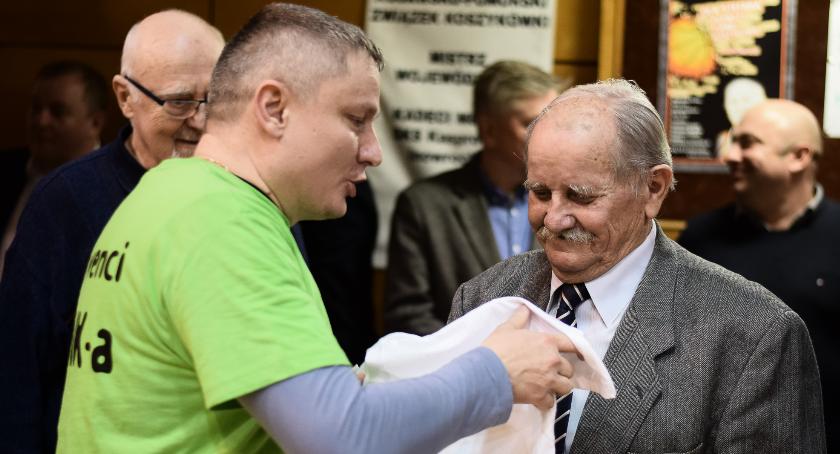 I turniej koszykówki 