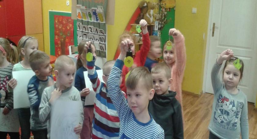 Przedszkolaki przygotowują się na ferie