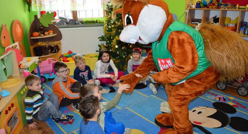 O czym wiewiórka opowiada przedszkolakom?