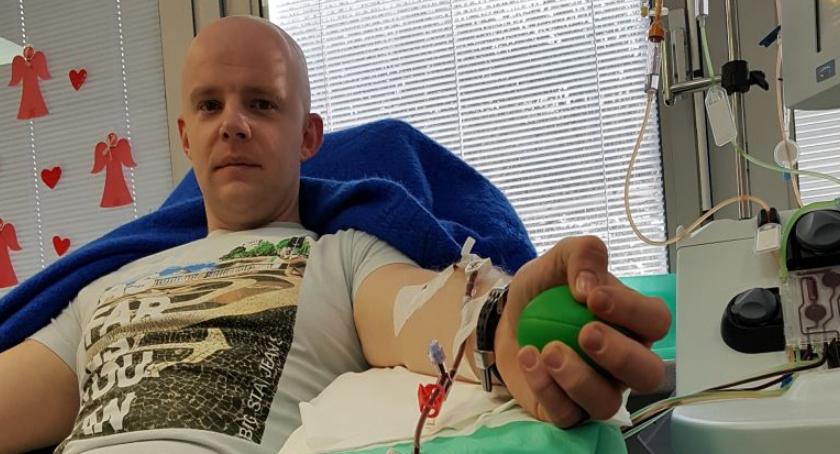 Dzielnicowy z Kruszwicy mł. asp. Karol Barczak oddał swój szpik