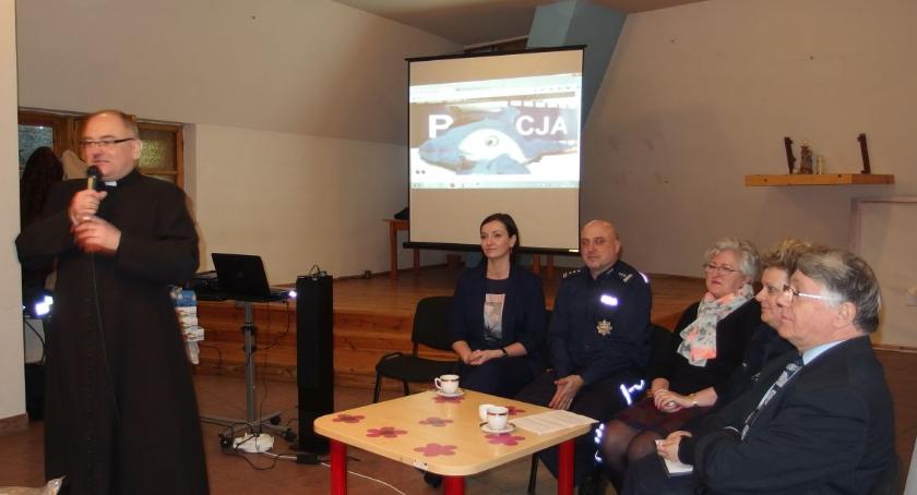 Debata dla kobiet z okazji Dnia Kobiet