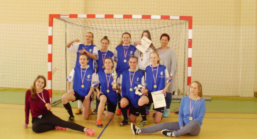 Królowe futsalu z III LO