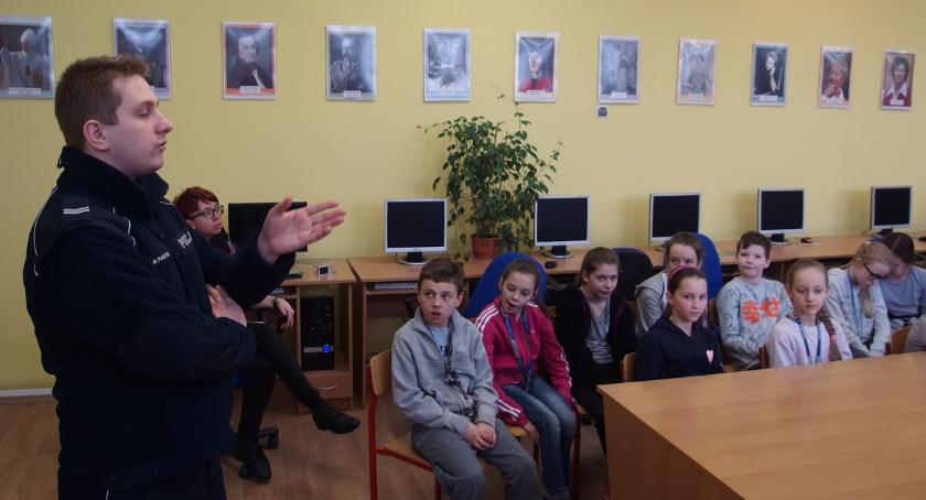 O odpowiedzialności i emocjach z Policją