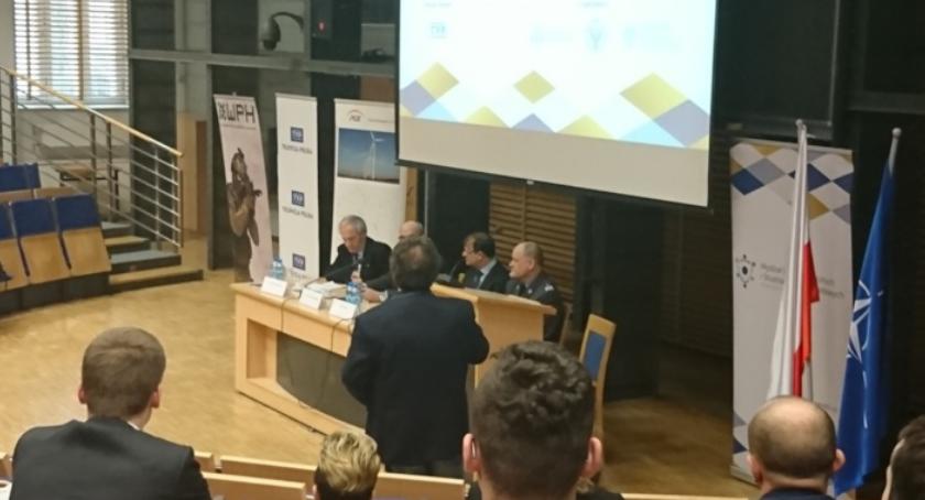 Etap centralny Olimpiady Wiedzy o Bezpieczeństwie i Obronności za nimi