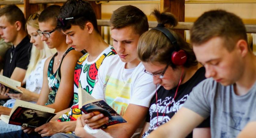 „Jak nie czytam - jak czytam”