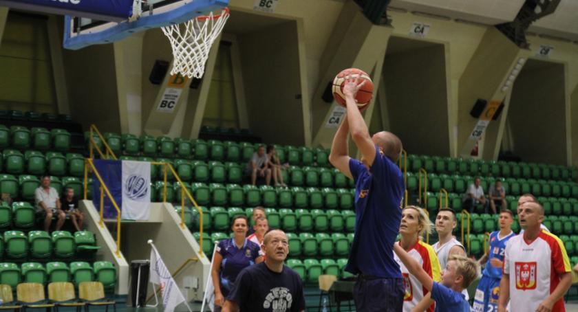 Rodzinny świat basketu w HWS