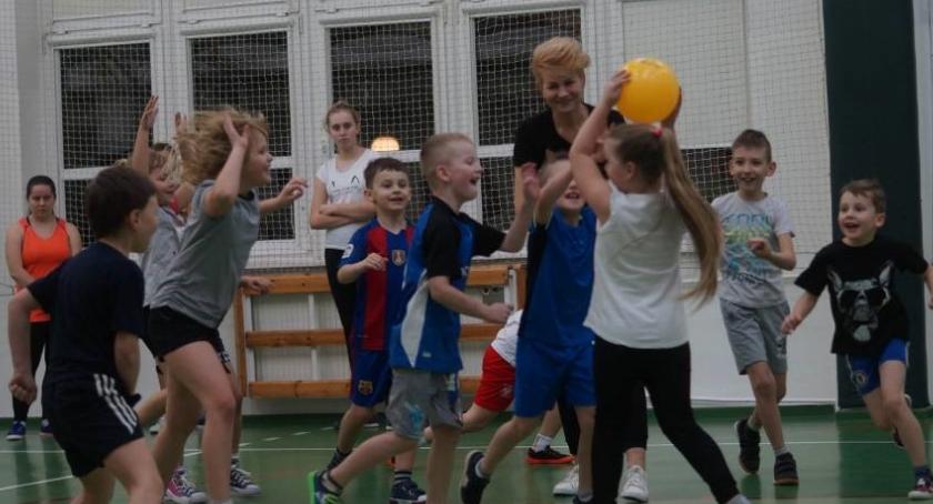 Chcesz uczyć się grać w siatkówkę?