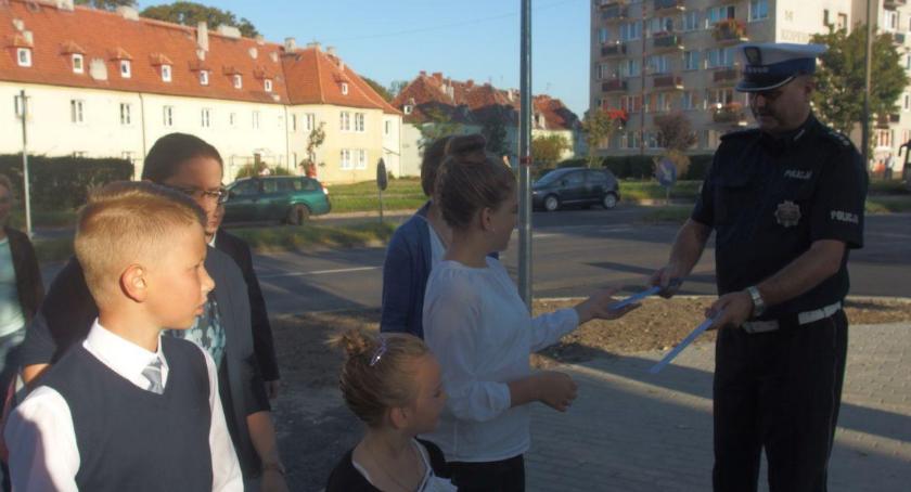 Policyjne działania „Bezpieczna droga do szkoły”