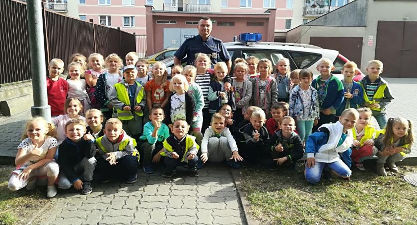 Janikowscy policjanci działają na rzecz dzieci