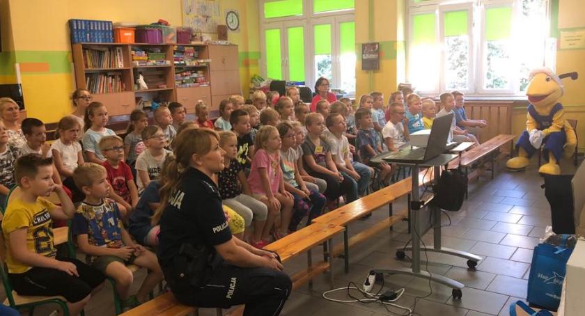 Bezpieczna droga do szkoły z Policją i 
