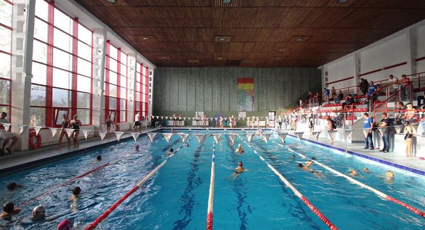 Pływanie coraz modniejsze