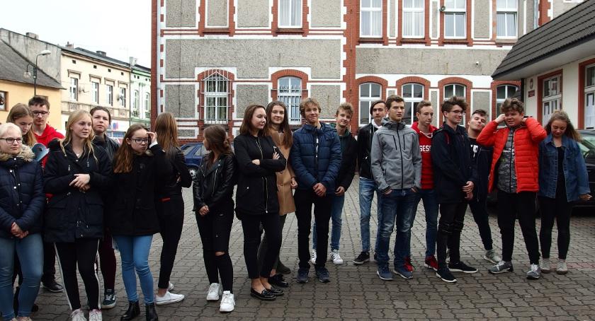Policjanci i klasa policyjna o dyskryminacji i pamięci ofiar totalitaryzmów