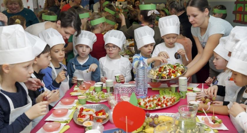 Uczniowie w województwie kujawsko-pomorskim świętują Dzień Śniadanie Daje Moc!