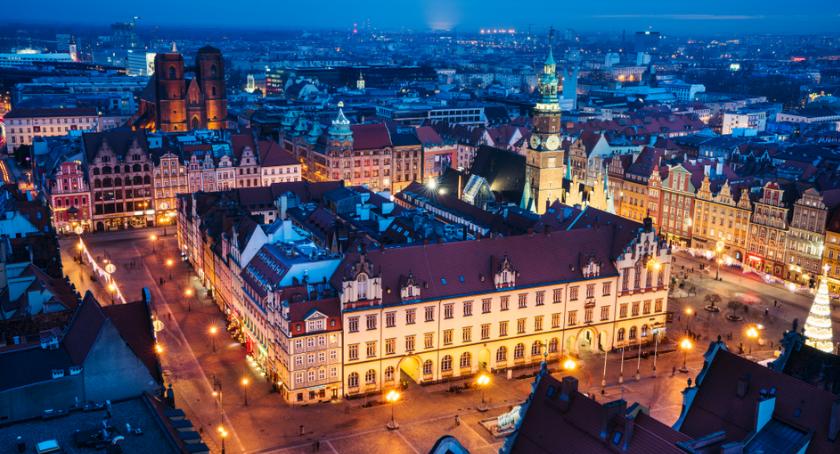 Kup tanie bilety na relację Warszawa-Wrocław i wybierz się z przyjaciółmi na szalony weekend 