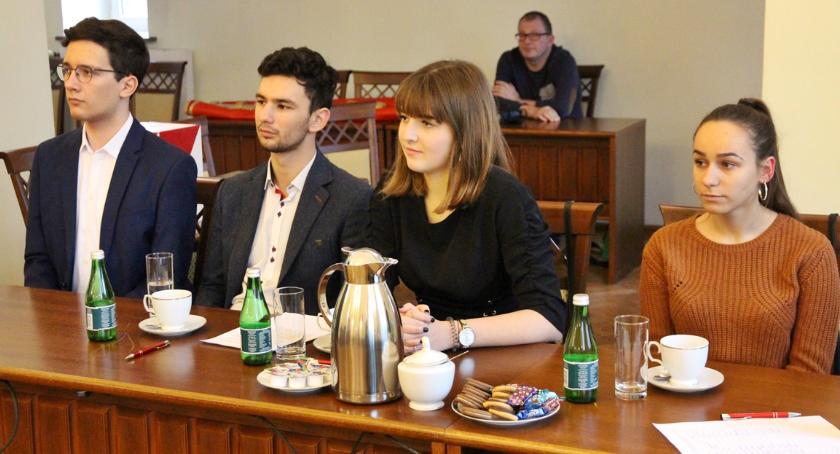 Odbyła się pierwsza sesja Młodzieżowej Rady Miejskiej
