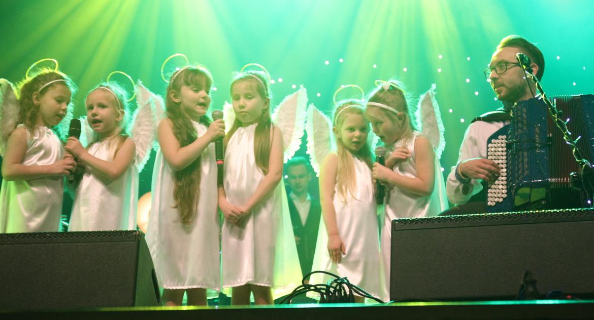 Kolędowy koncert Enej rozgrzał inowrocławskie serca