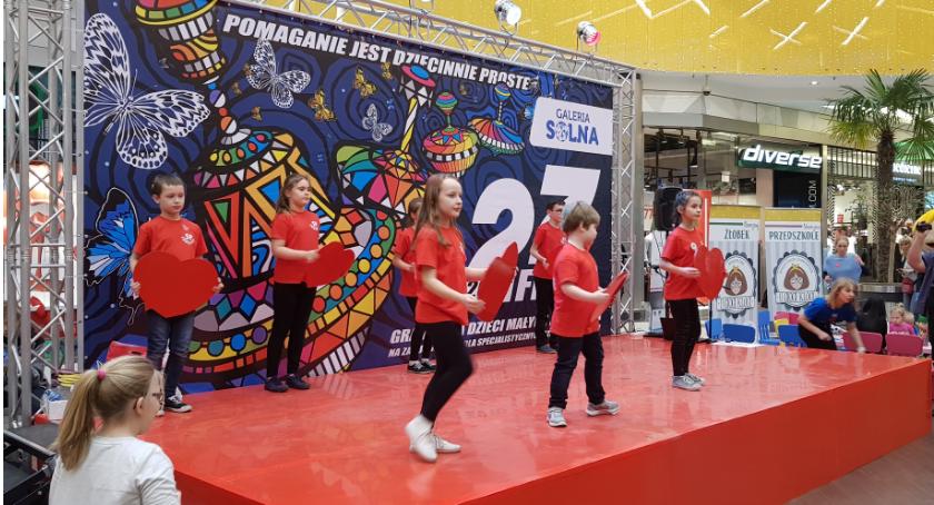 WOŚP już dzisiaj grał w galerii handlowej
