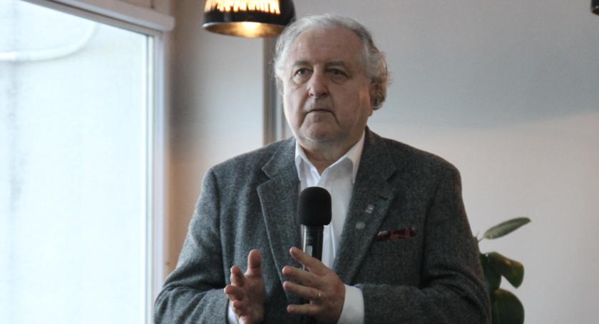 Prof. Rzepliński spotkał się z młodzieżą