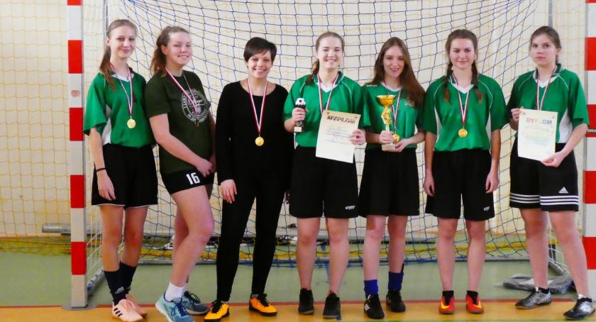 Kasprowiczanki królowymi futsalu!!!!
