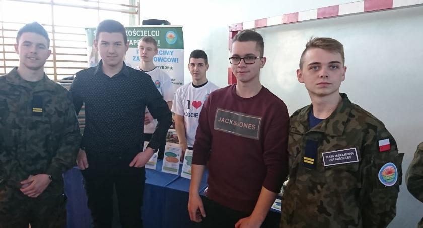 Byli na giełdzie szkół w Dąbrowie Biskupiej