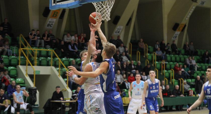Noteć wygrywa z Biofarmem Basket