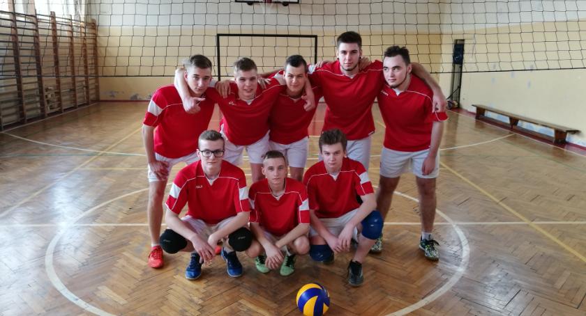 Siatkarze ZSP nr 1 z pucharem!