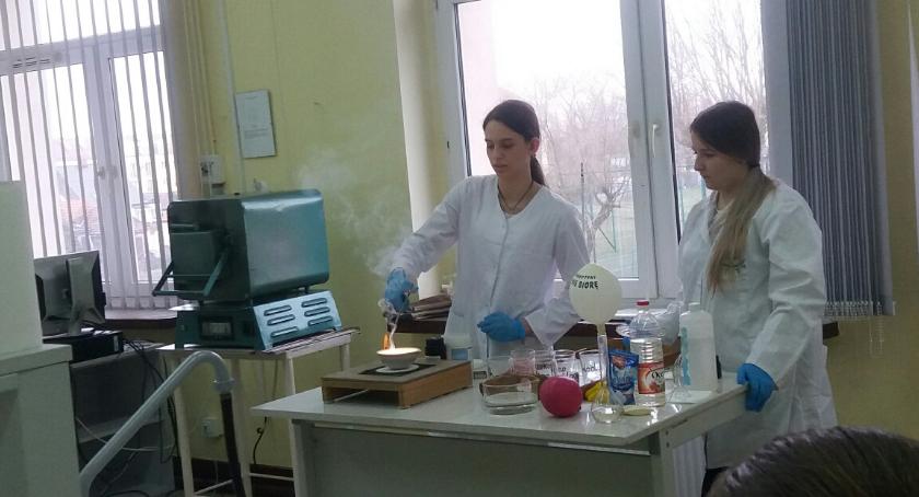 Warsztaty chemiczne w ZSP nr 1