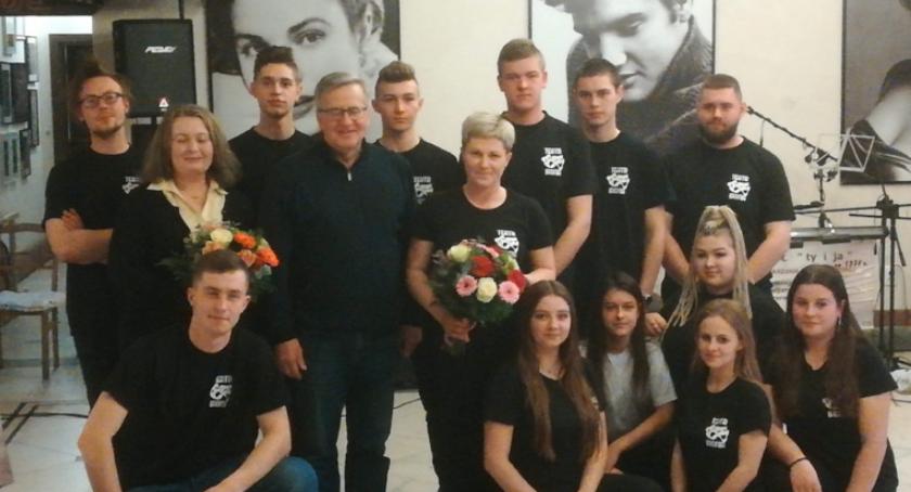 Występ Teatru z Zespołu Szkół Ponadgimnazjalnych im Jana Pawła II w Kościelcu