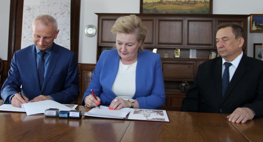 Prezydent ze starostą podpisali porozumienie