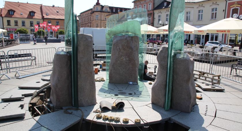 Inowrocławska fontanna zaczyna sezon