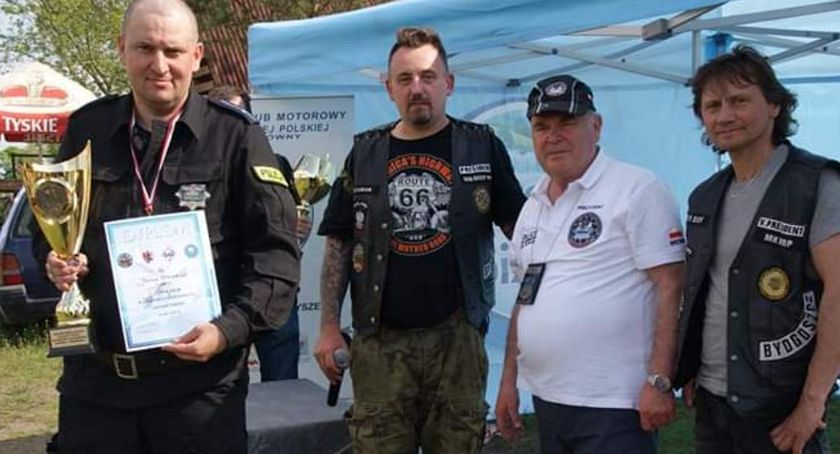 Policjanci z Inowrocławia najlepsi w zawodach wędkarskich