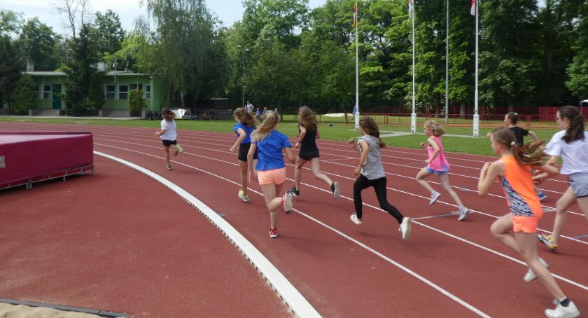 Maraton lekkoatletyczny dla szkół podstawowych