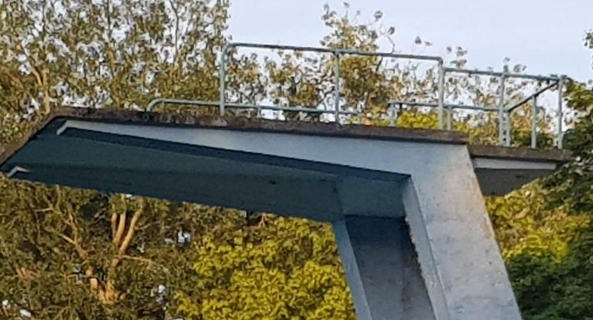 Wroński - Wodnego placu zabaw i remontu basenu nie będzie
