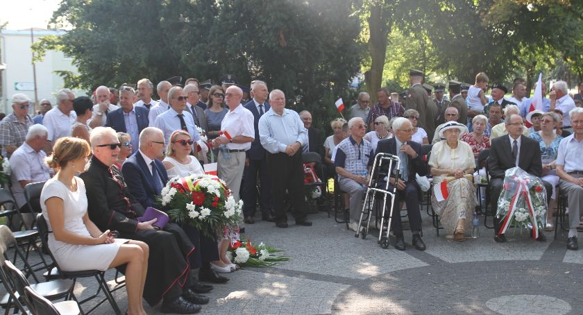 Zawyją syreny alarmowe