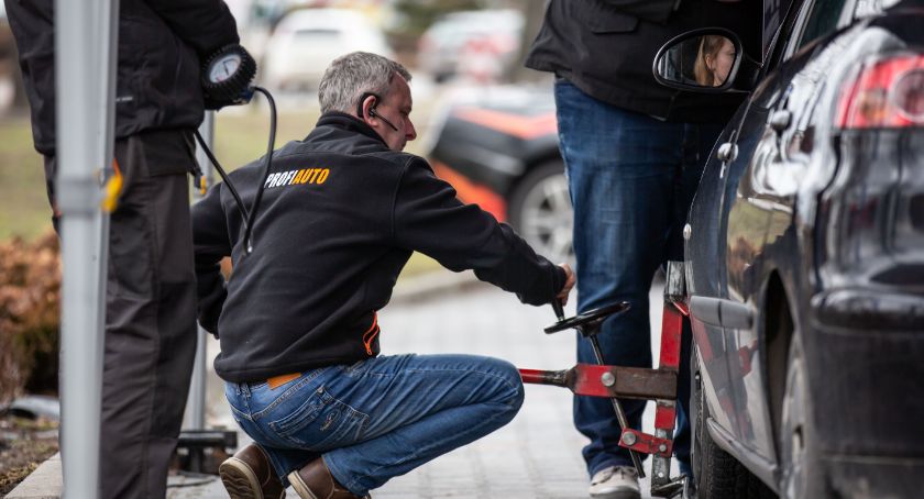 Za darmo sprawdzą stan techniczny samochodów