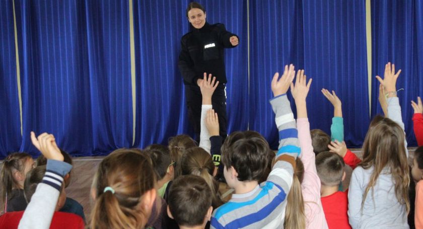 Poruszając się po drogach, nie kierujmy się rutyną
