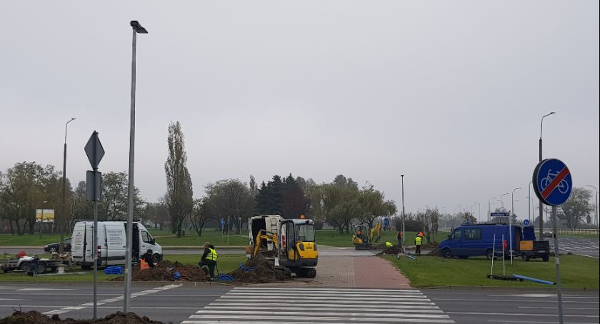 Rozpoczęto montaż doświetleń przejść dla pieszych