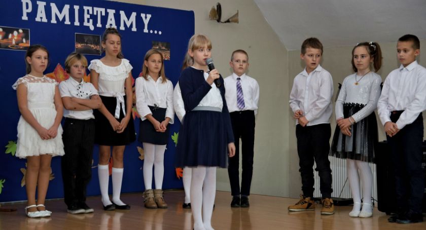 Apel z okazji Wszystkich Świętych w SP nr 1