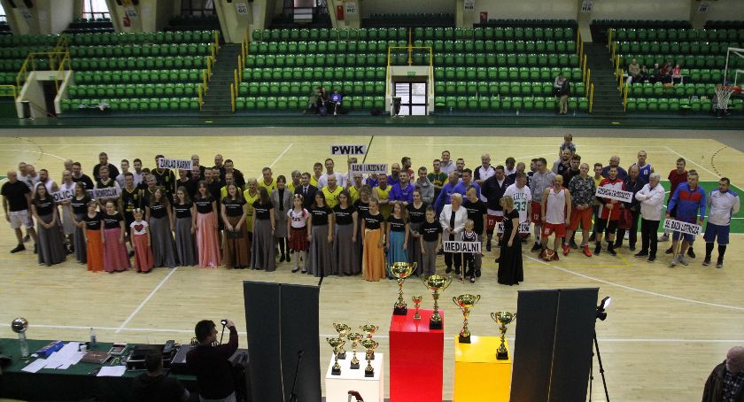 Turniej koszykówki z okazji 11 listopada