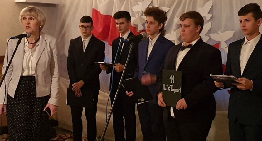Święto Niepodległości w Zespole Szkół Chemiczno-Elektronicznych 