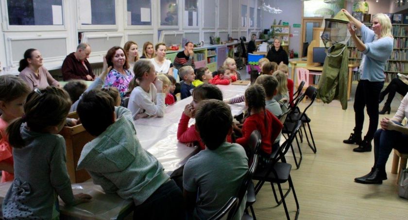 Prawie jak w ulu – pszczele warsztaty z Cafe Bajarką za nami