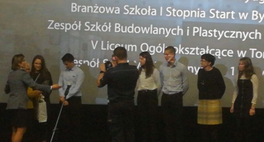 Sukces Teatru Ironia z Zespołu Szkół im Jana Pawła II w Kościelcu