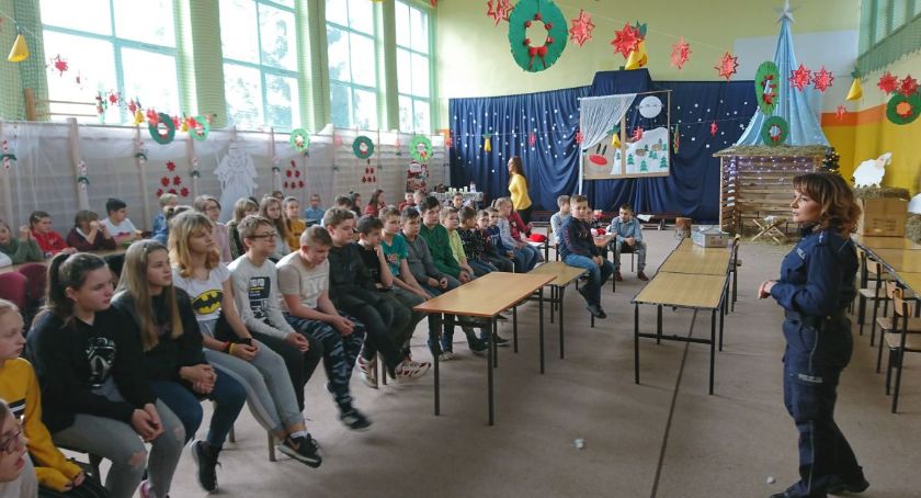 Policyjna pogadanka w Sławsku Wielkim