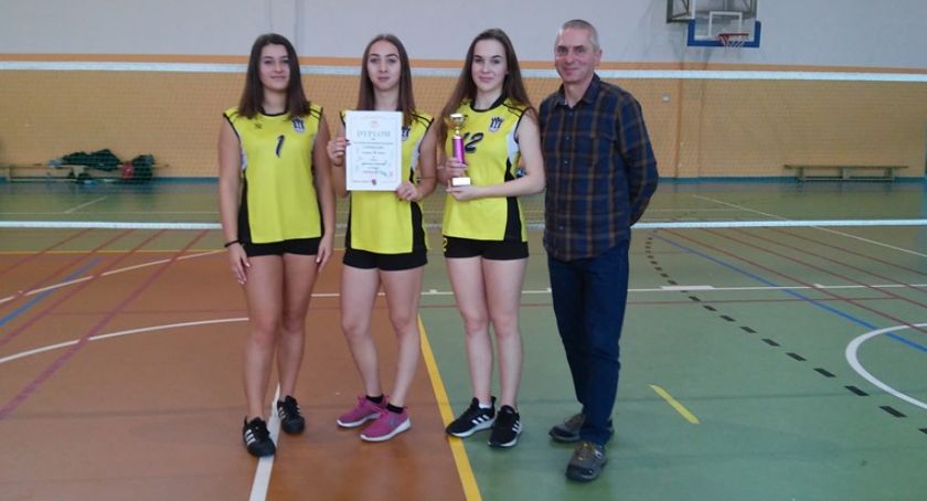 Zagrali w badmintona