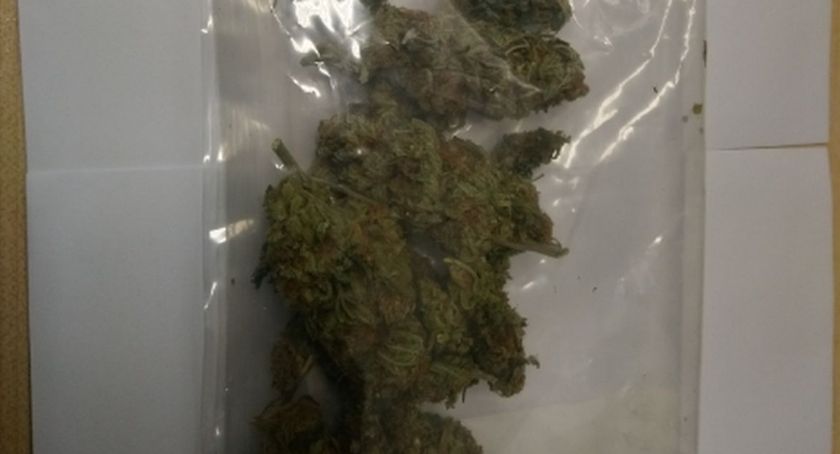 W kieszeni marihuana, a w skarpetce amfetamina