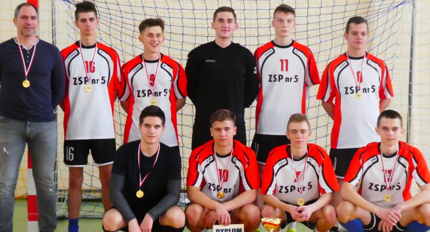 Budowlanka- halowym mistrzem footsalu