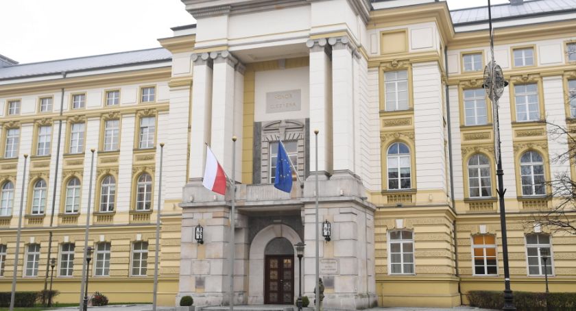 W Dzienniku Ustaw opublikowano rozporządzenie ws. stanu zagrożenia epidemicznego