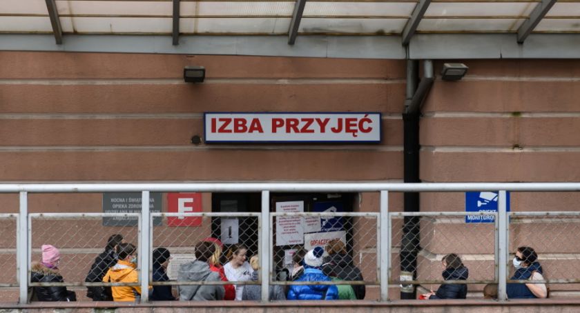MZ: w związku z koronawirusem 1,7 tys. osób hospitalizowanych i ponad 94 tys. w kwarantannie